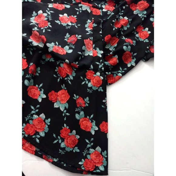 Almost Famous Summer Floral Ruffle Short Sleeve Elastic Waist Red Blue L Blouse - Picture 6 of 9